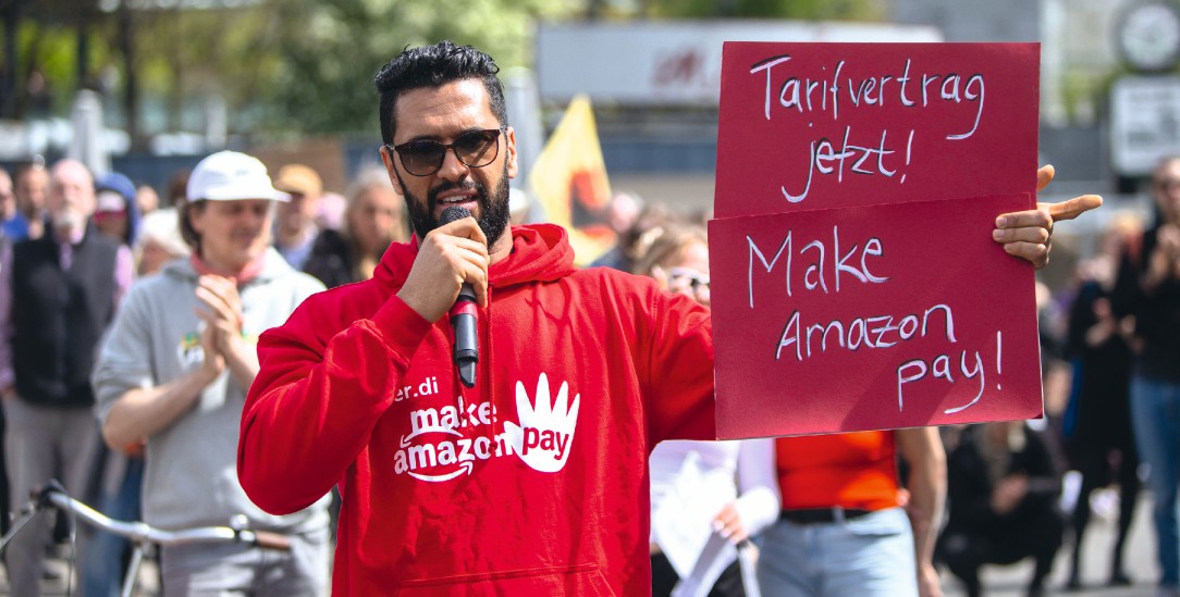 Make Amazon pay: Hedi Tounsi bei einer Demo zum Tag der Arbeit. (Foto: IMAGO/Markus Matzel) Make Amazon pay: Hedi Tounsi bei einer Demo zum Tag der Arbeit. (Foto: IMAGO/Markus Matzel)